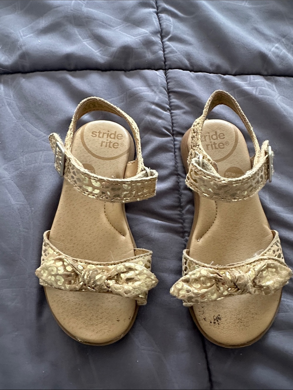 Stride Rite Metallic Gold Girls Bow Sandals
